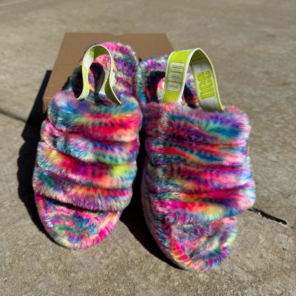 UGG Multicolor Furry Slippers with Logo Strap Size 4 Girls